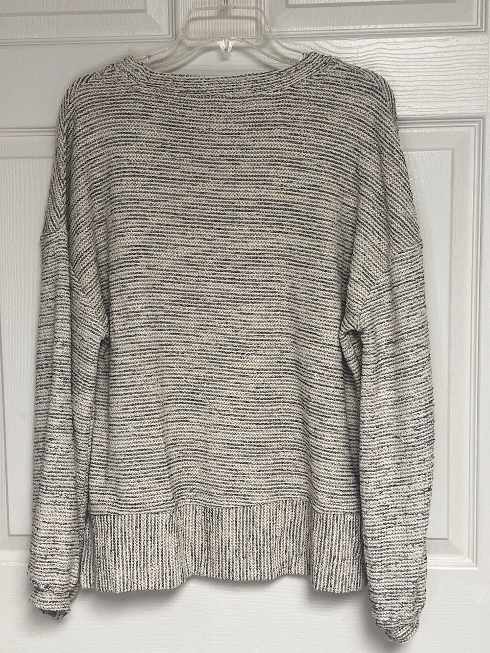 Time and Tru Women's Long Sleeve Drop Shoulder Top Navy White Large 12-14 - Picture 3 of 9